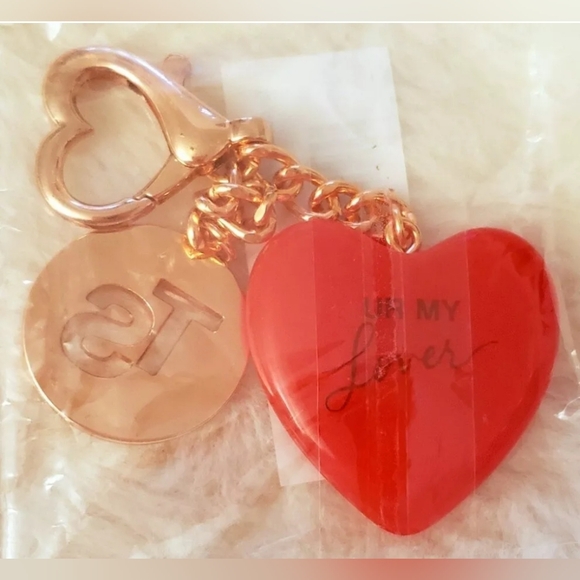 SEALED Taylor Swift - UR My Lover Keychain - Picture 1 of 2